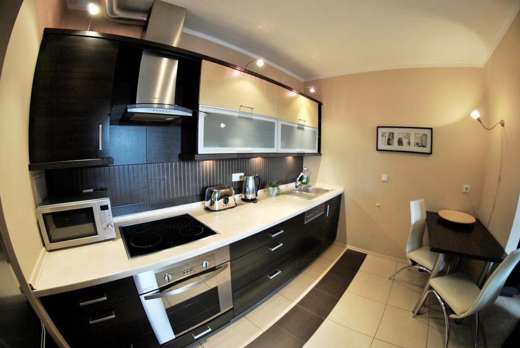 Royal Apartments - Apartamenty Jagielly Wroclaw Oda fotoğraf